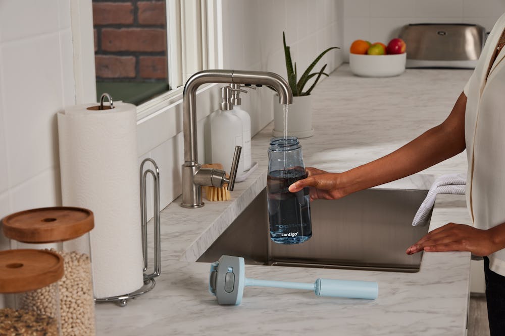 Contigo® Wells Plastic Filter Water Bottle with AUTOSPOUT® Straw Lid, 32 Oz (6OMF)